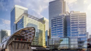 How to Navigate the London Rental Market Like a Pro in Canary Wharf